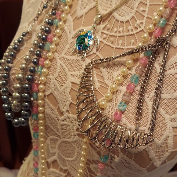 Necklaces - Picture 2 of 5